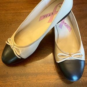 Marc Fisher ballet flats